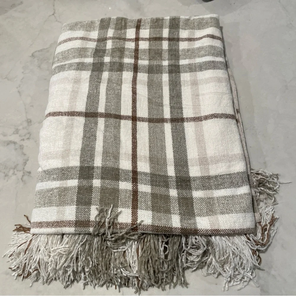 Cream and Beige Plaid Chenille Throw Blanket